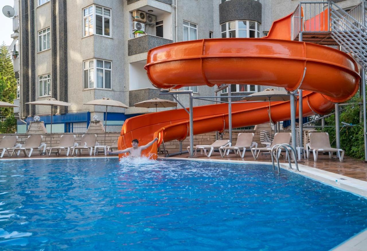 Apart Otel Carmen